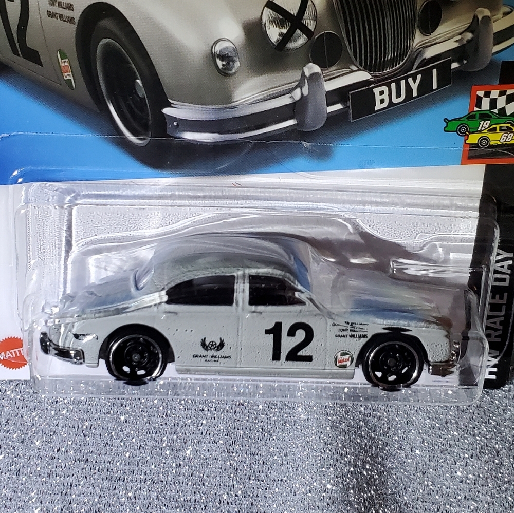 Hot‎ Wheels - Picture 3 of 5